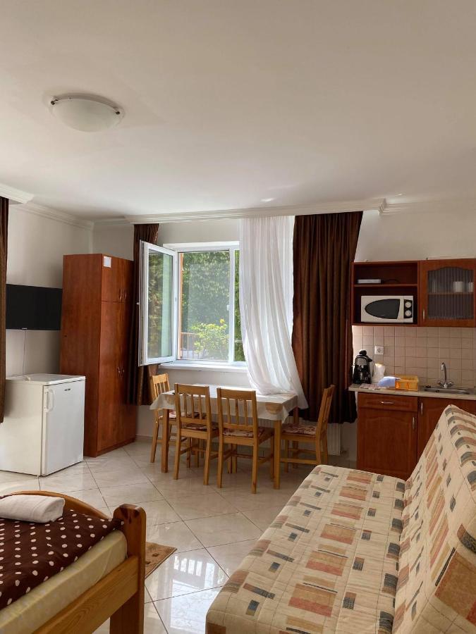 Birta Apartman Hajdúszoboszló Esterno foto