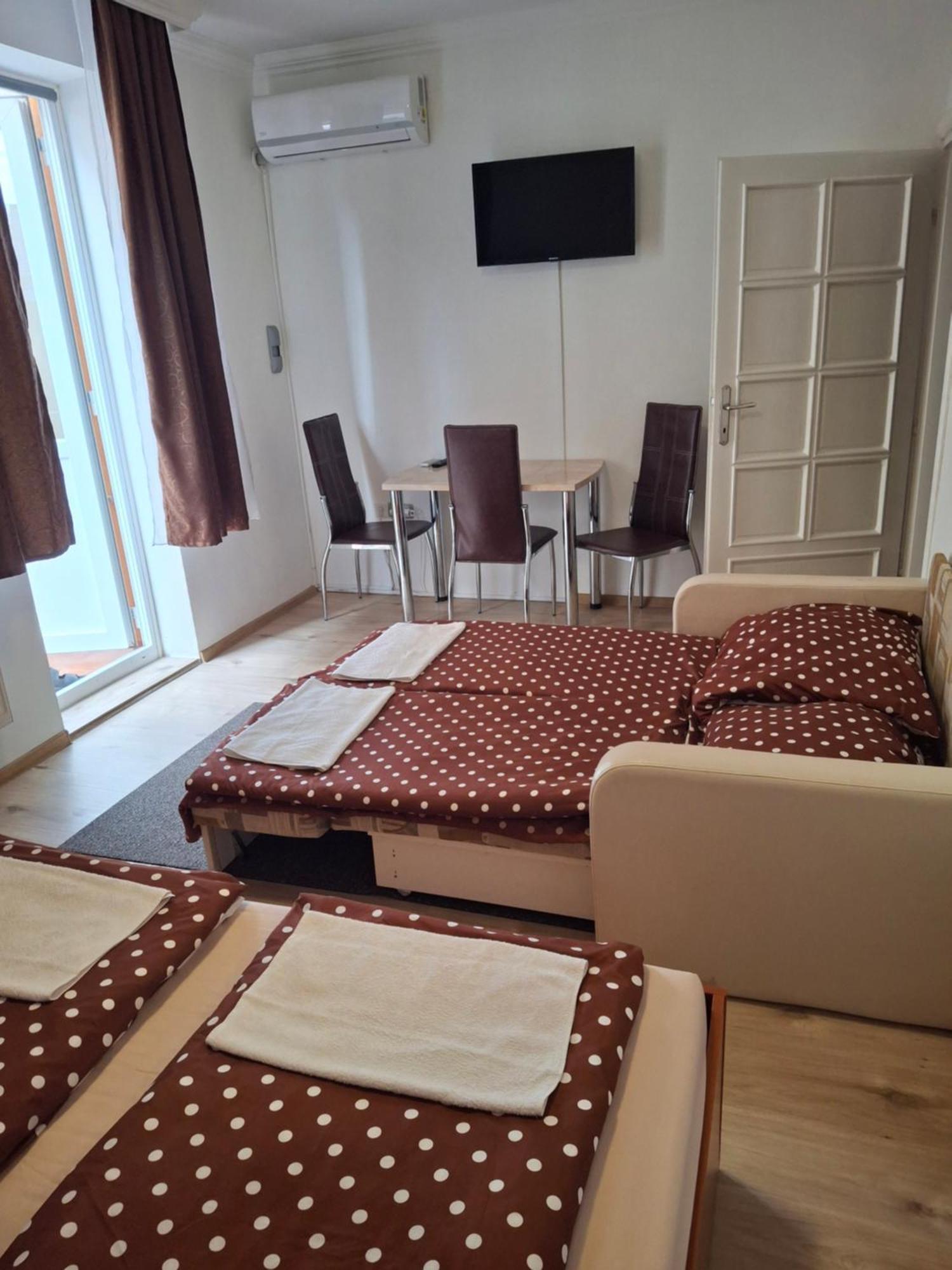 Birta Apartman Hajdúszoboszló Esterno foto